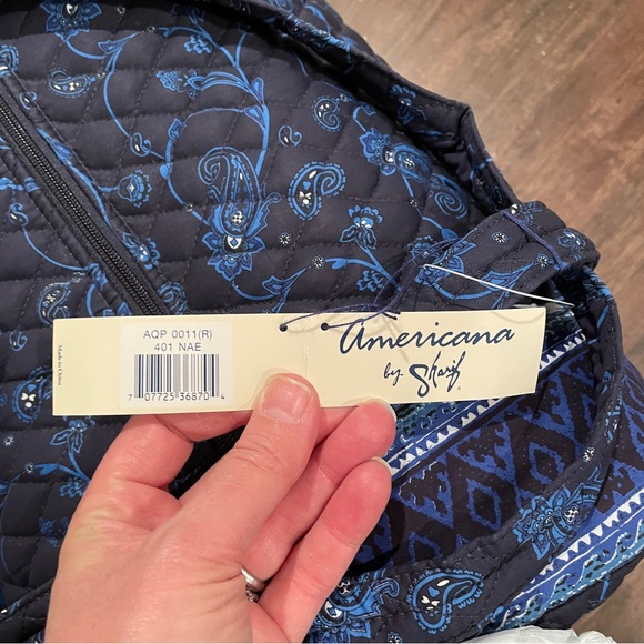 Large fabric travel duffle - Picture 3 of 4